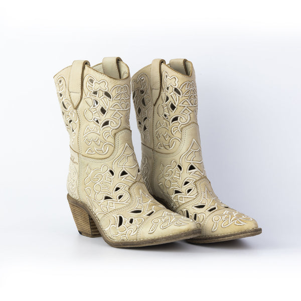 Fiordaliso in vitello tinto in capo Made in Italy