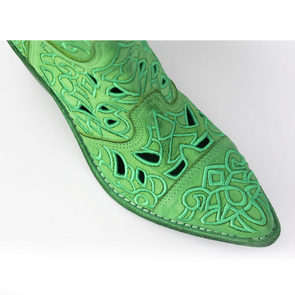 Fiordaliso in vitello tinto in capo Made in Italy